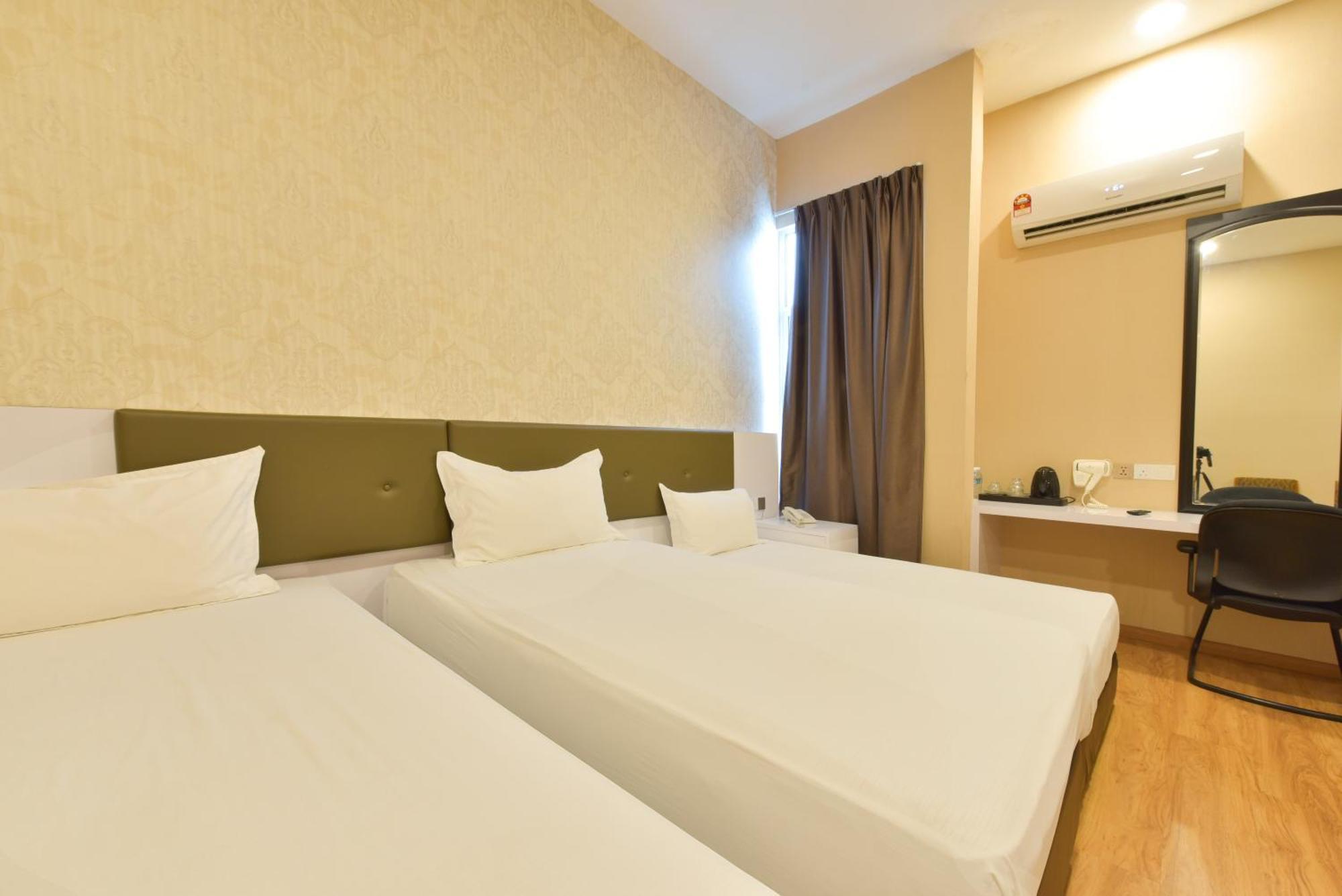 Townhouse Oak Hotel Holmes Johor Jaya Джохор-Бару Екстер'єр фото