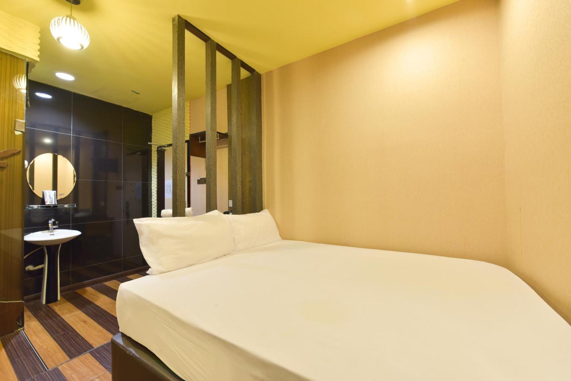 Townhouse Oak Hotel Holmes Johor Jaya Джохор-Бару Екстер'єр фото