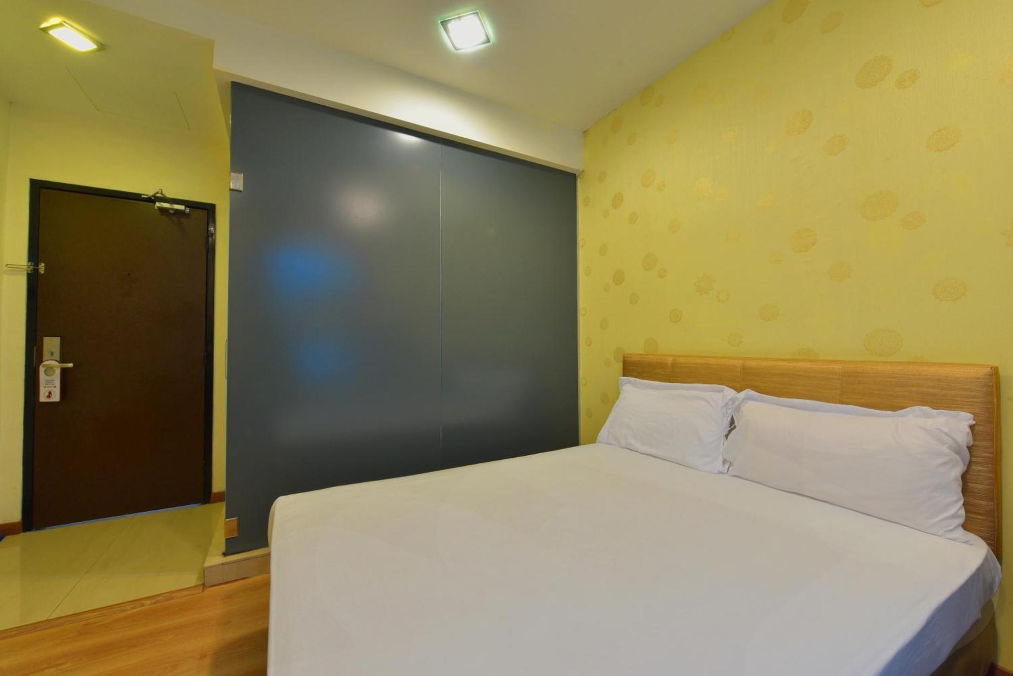 Townhouse Oak Hotel Holmes Johor Jaya Джохор-Бару Екстер'єр фото