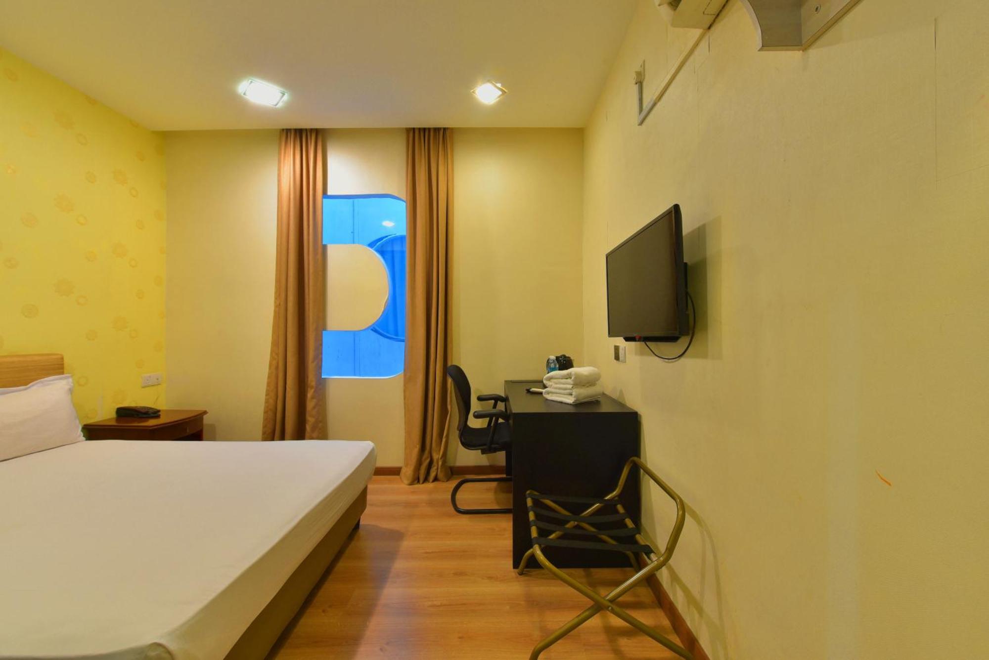 Townhouse Oak Hotel Holmes Johor Jaya Джохор-Бару Екстер'єр фото