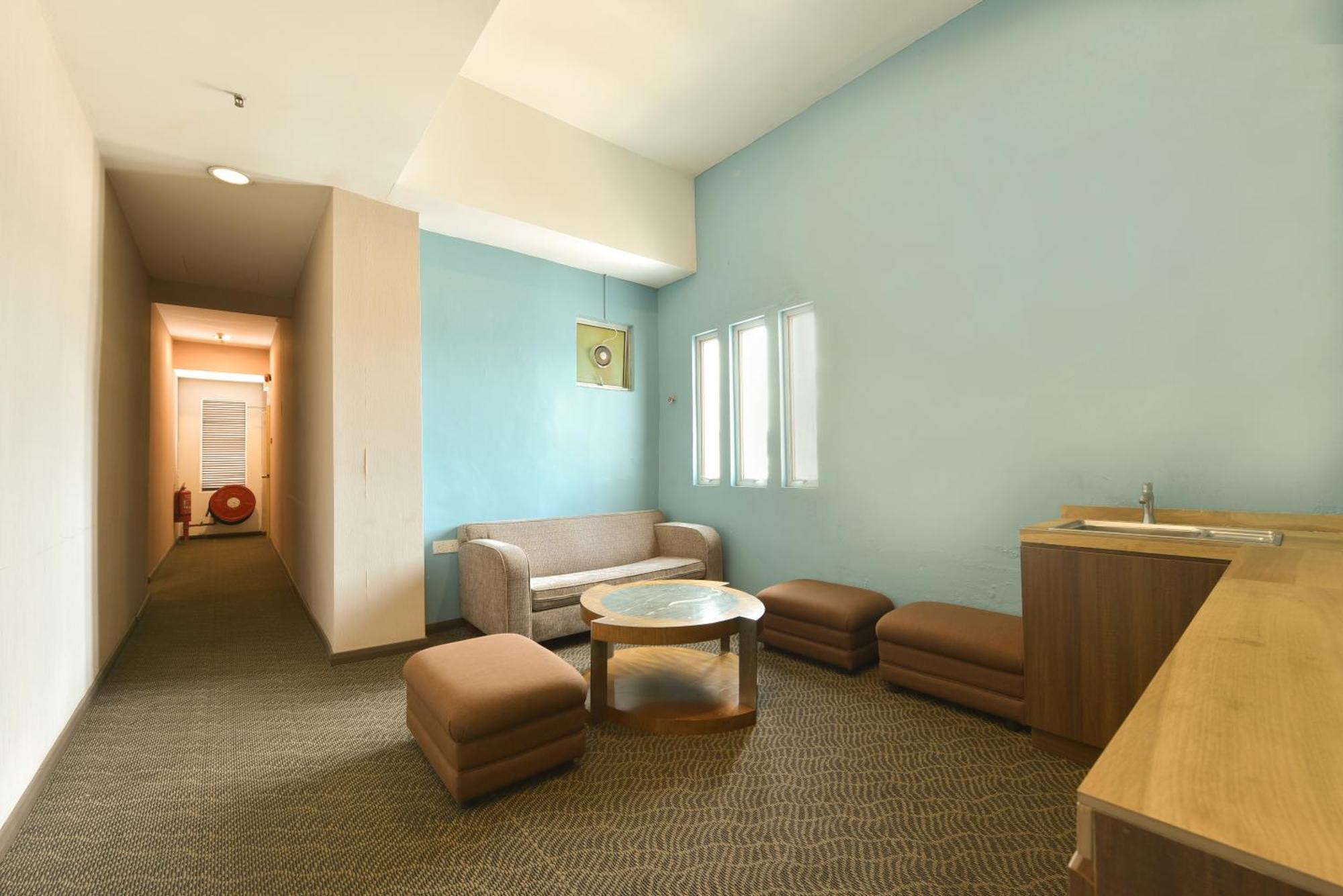 Townhouse Oak Hotel Holmes Johor Jaya Джохор-Бару Екстер'єр фото