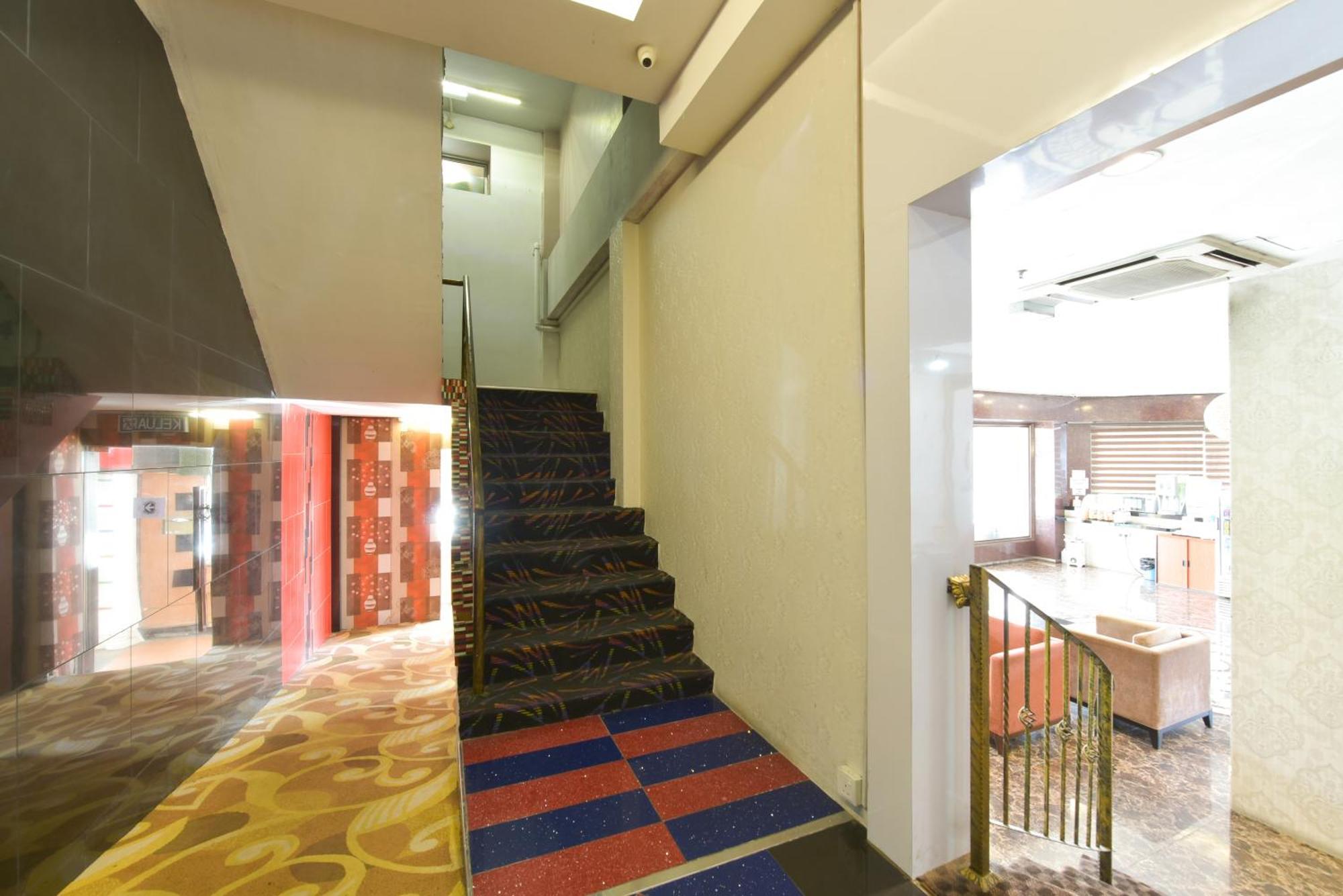 Townhouse Oak Hotel Holmes Johor Jaya Джохор-Бару Екстер'єр фото
